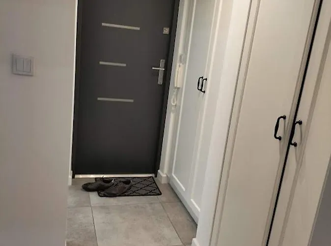 B10 Premium Wiejska2-sejm * Warsaw