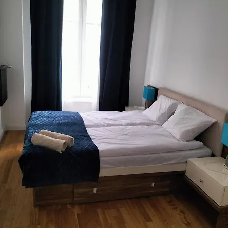 Apartment B10 Premium Wiejska2-sejm